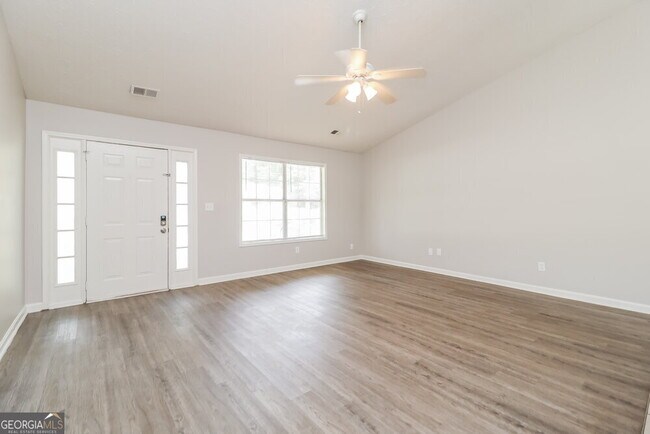 Building Photo - 3810 Greenbrook Dr