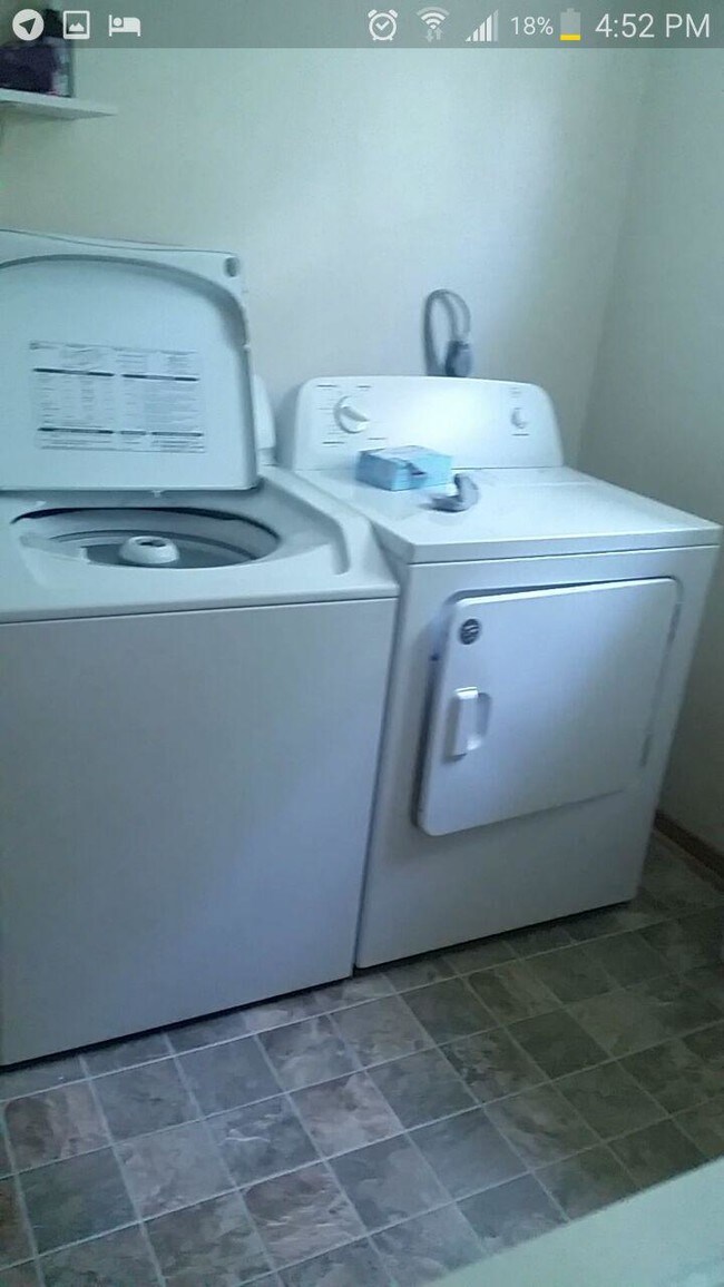 Foto del edificio - 1120 Murray Hill Rd