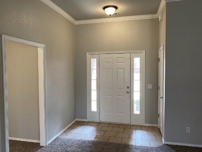 Foto del edificio - 4902 Hawthorne Way