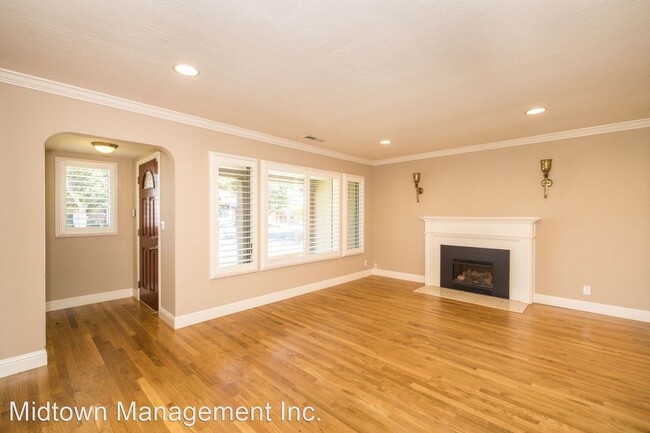 Building Photo - 4 br, 3 bath House - 736 Moreno Ave