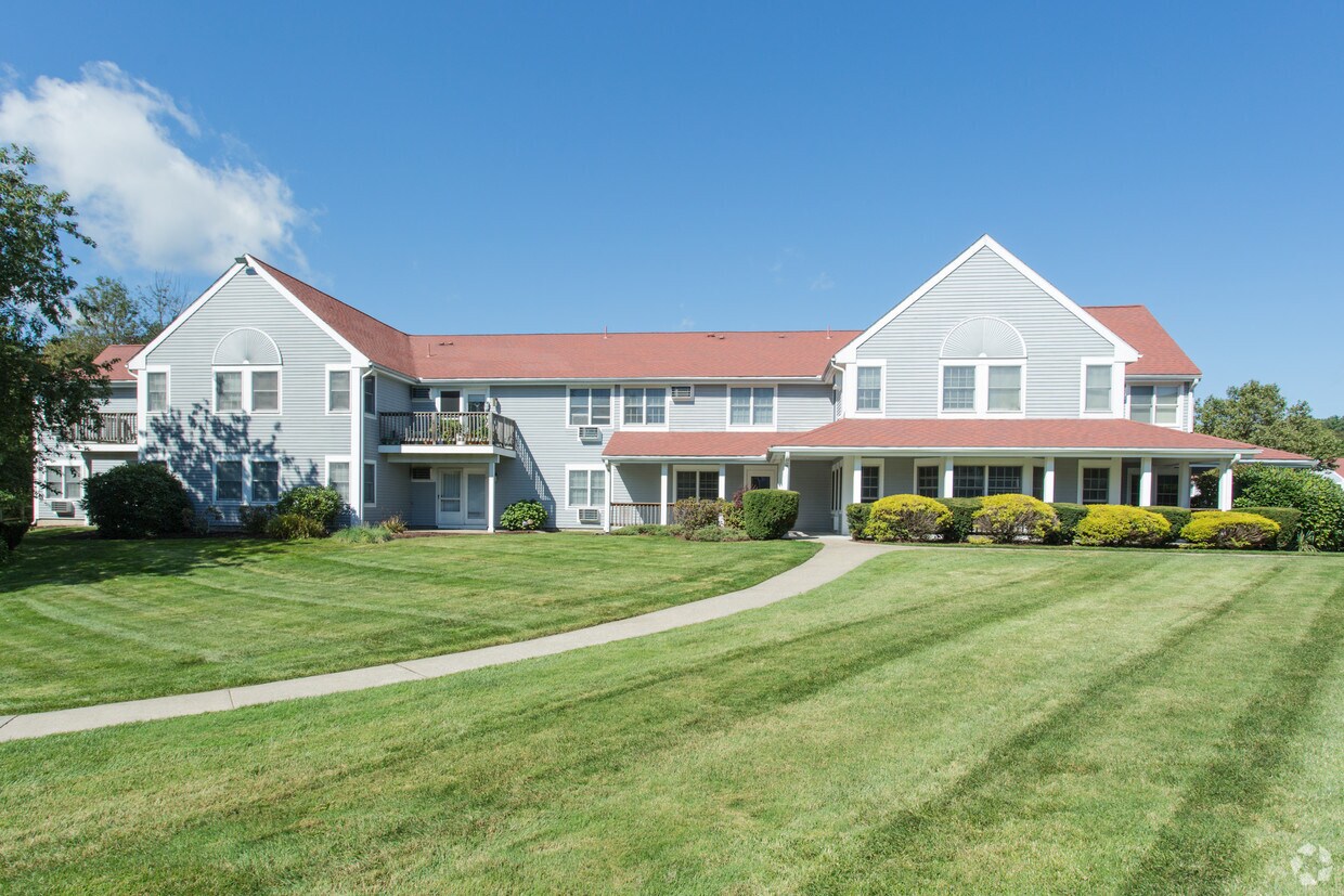 Pondside at Littleton Apartments Littleton, MA