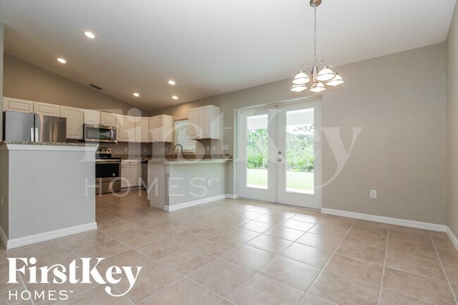 Building Photo - 12252 Clarendon Ave