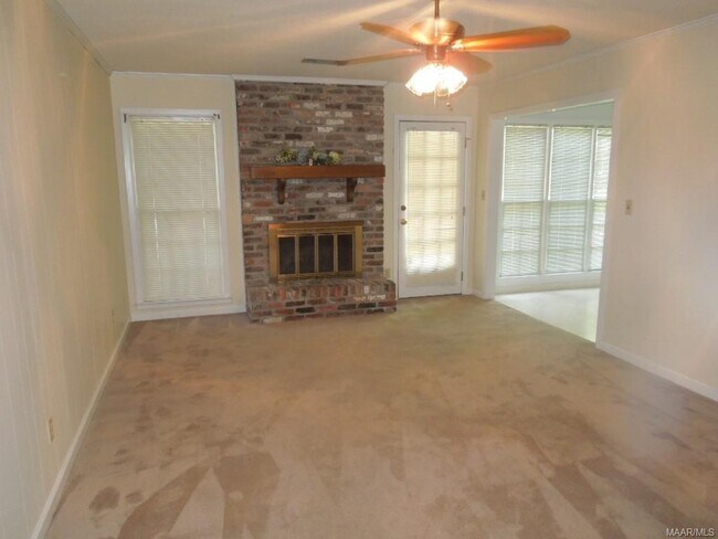 Building Photo - 2169 Edinburgh Dr