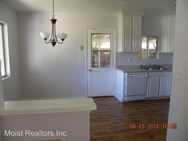 Foto del edificio - 2296 Mentone Blvd