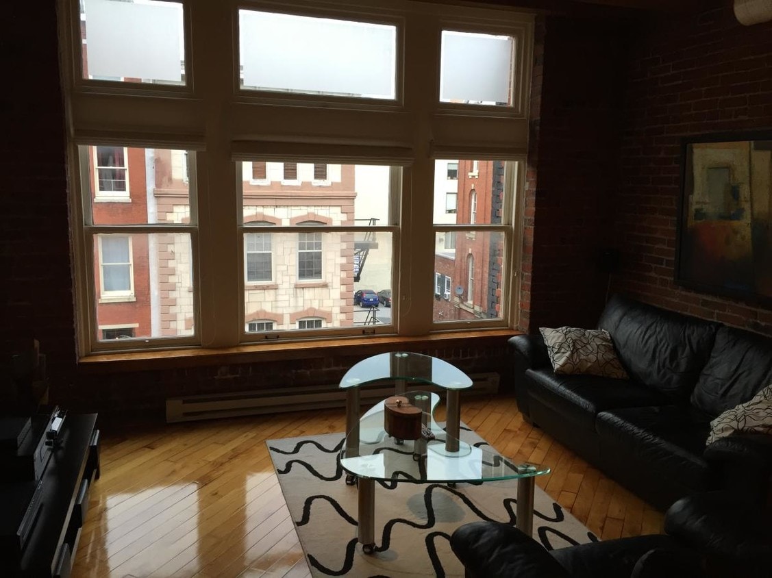 Primary Photo - 122 Chestnut St