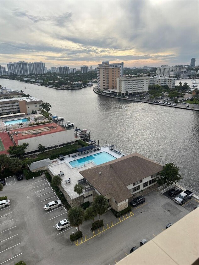 1833 S Ocean Dr Unit 1508, Hallandale Beach, FL 33009 Condo for Rent