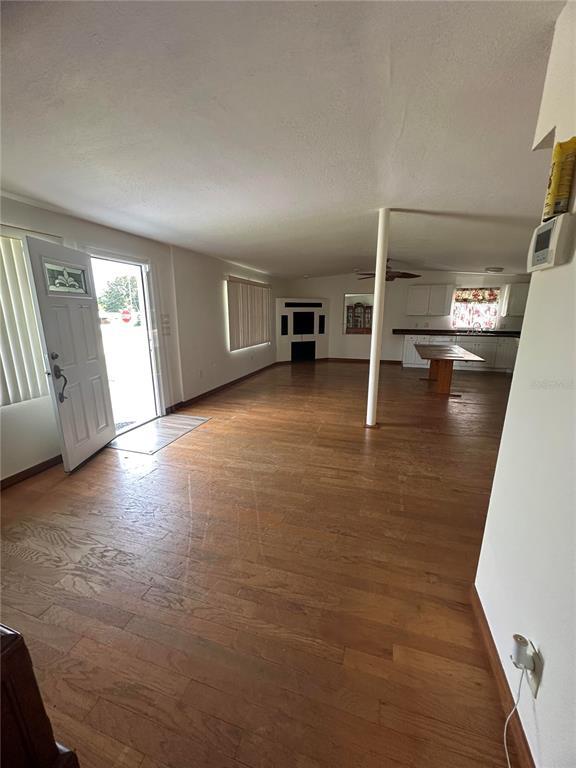 Foto del edificio - 11806 104 Ln N