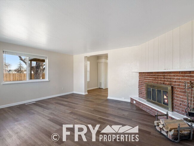Building Photo - Updated 1/2 Duplex Near Olde Town Arvada