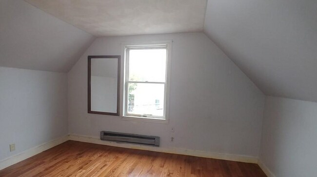 Building Photo - 41 Trull St