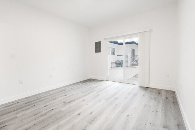 Foto del edificio - 1344 W 11th Ave