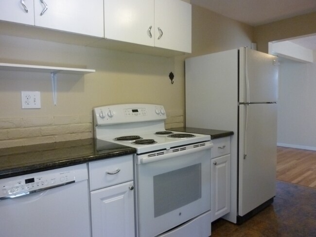 Foto del edificio - 1211 W Dalke Ave