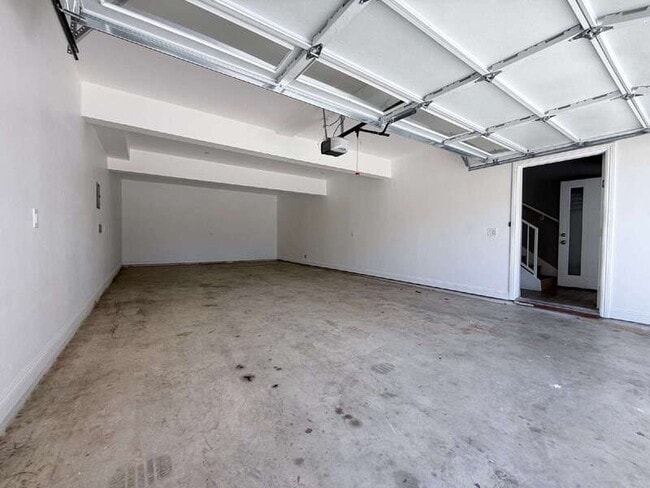 Photo - 1731 E 68th St Apartment