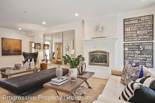 Building Photo - 843 S Van Ness Ave