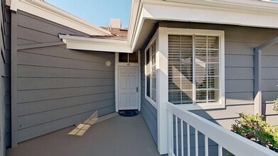 Building Photo - 20251 Cape Coral Ln