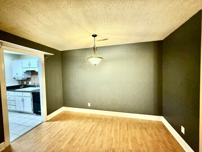 Foto del edificio - 1 Bedroom Condo On Chapman Mountain