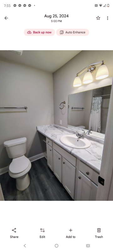 Building Photo - 18046 Richmond St