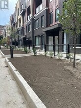 Building Photo - 3546 Colonial Dr