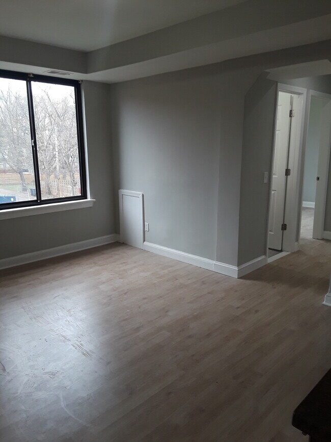 Foto del edificio - 4630 Hillside Rd SE