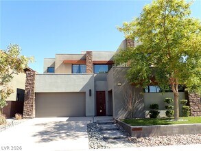 Building Photo - 10226 Jade Gardens Dr