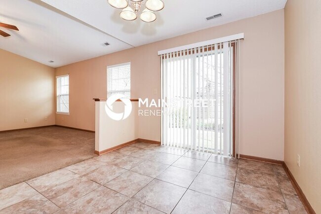 Foto del edificio - 3 Bedroom Pet-Friendly Home in Avon, IN with Main Street Renewal