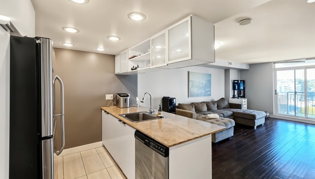 Building Photo - 1.0 bedroom in Calgary Alberta T2R 1S5