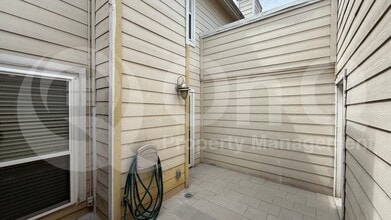 Building Photo - 5505 Live Oak St