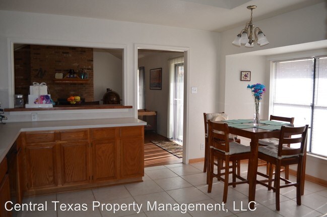 3 Br 2 Bath House 216 Cobblestone Dr House For Rent In