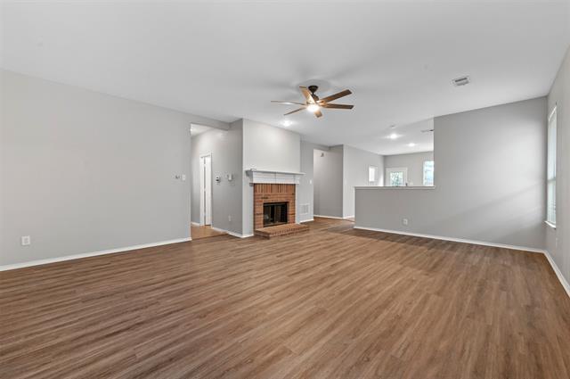 Foto del edificio - 5809 Deck House Rd