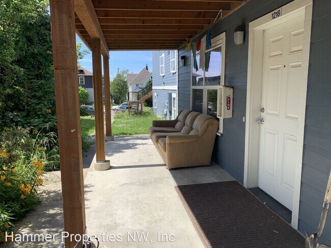 Foto del edificio - 1216-1220 Billy Frank Jr. St