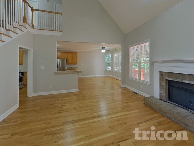 Building Photo - 111 Beaverbrook Ln