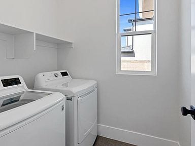 Building Photo - 5648 S Adobe Sun Dr