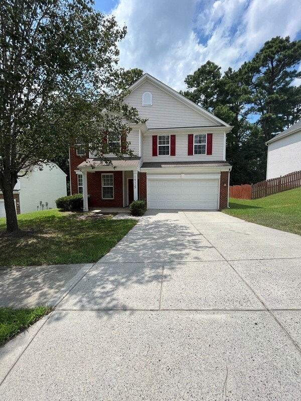 Foto del edificio - 15113 Oldcorn Ln