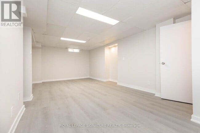 Building Photo - 30 Larratt Ln