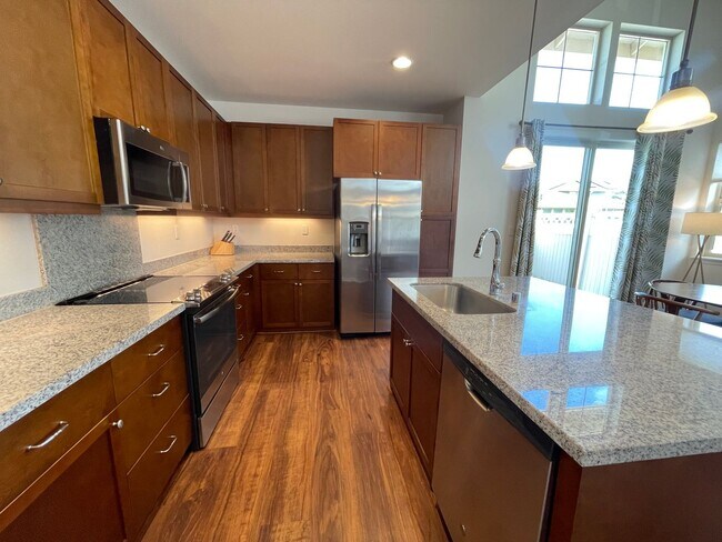 Foto del edificio - Pet Friendly Kahoma Village Furnished Three Bedroom