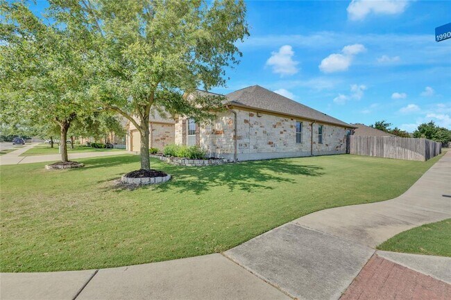 Building Photo - 19916 Needle Pine Dr