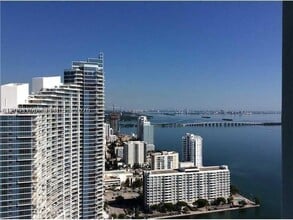 Building Photo - 1900 N Bayshore Dr