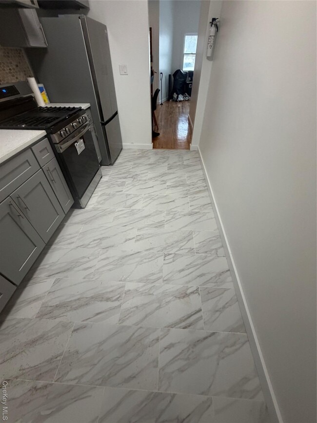 Building Photo - 726 Jersey Ave