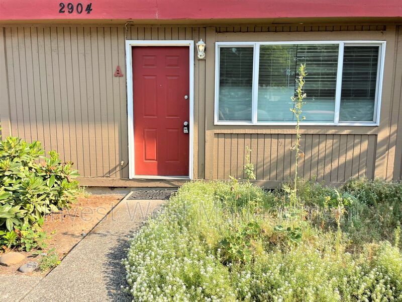 2815 E 19th St Unit I, Vancouver, WA 98661 Condo for Rent in