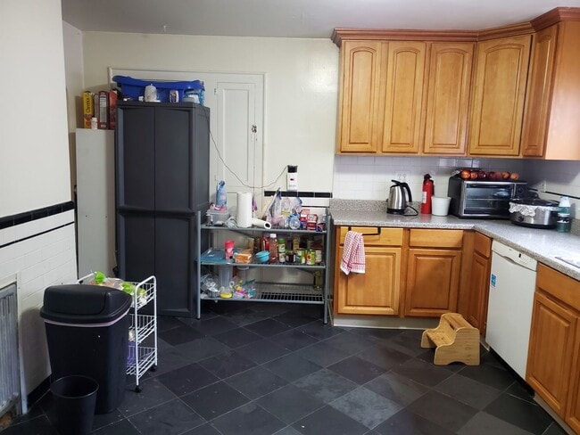 Foto del edificio - Brighton three bedroom