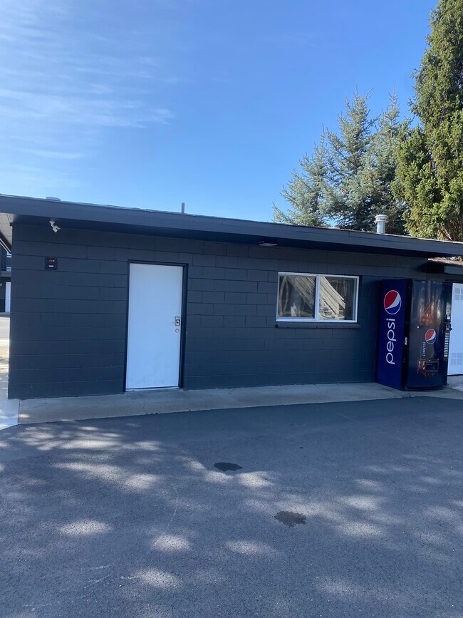 Foto del edificio - College Park Apartments