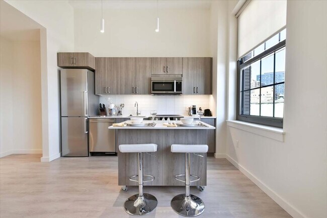 Foto del edificio - 8 Harrison Ave