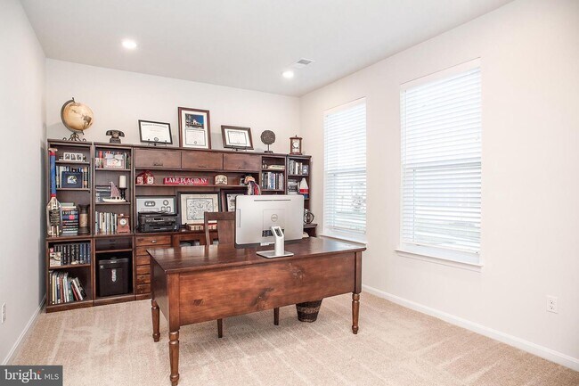 Foto del edificio - 430 Lightship Lndg Wy