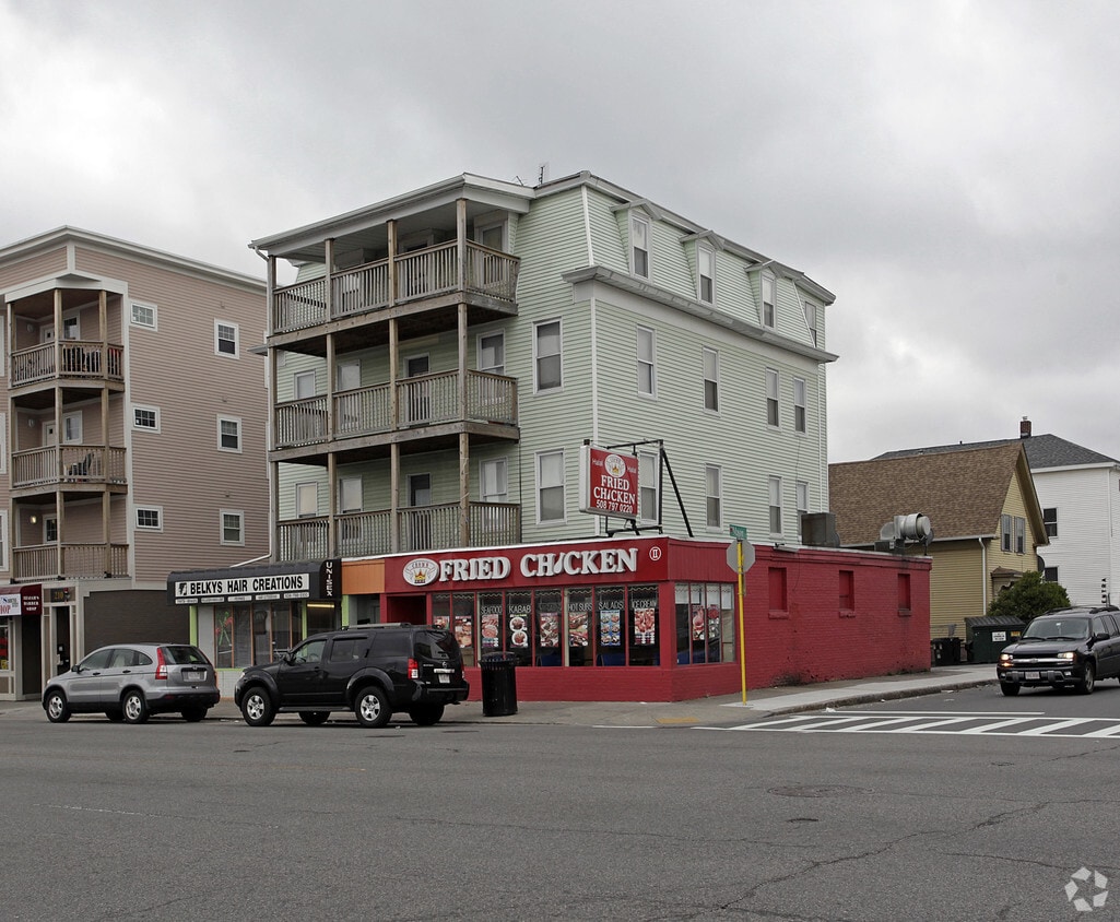 212 Chandler St, Worcester, MA 01610 Apartments in Worcester, MA