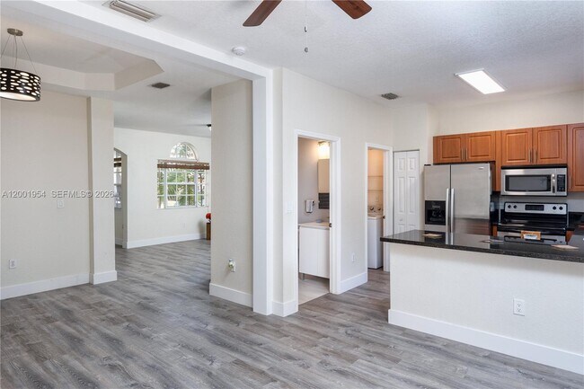 Building Photo - 12722 SW 49th Ct