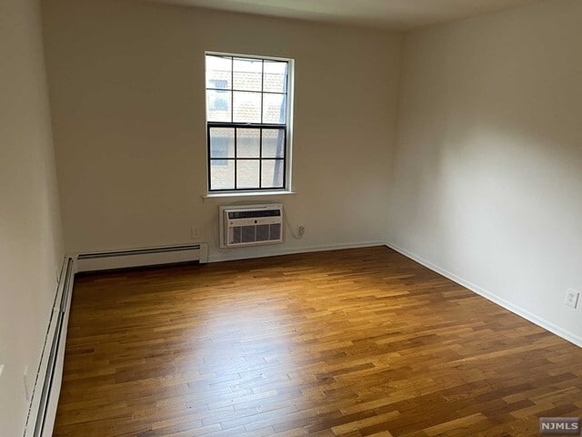 Building Photo - 238 Collignon Way