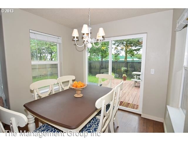 Building Photo - 4 br, 2.5 bath House - 6925 NE 104th Way