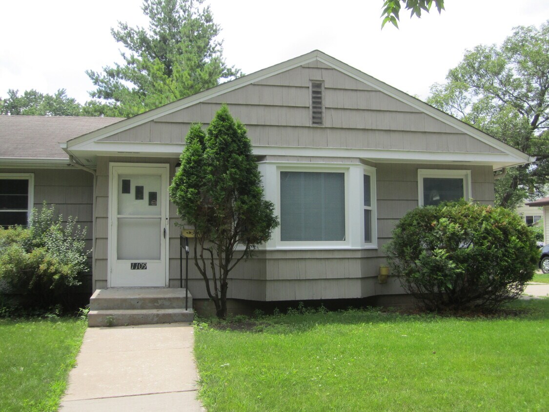 Primary Photo - 1109 St Paul Ave