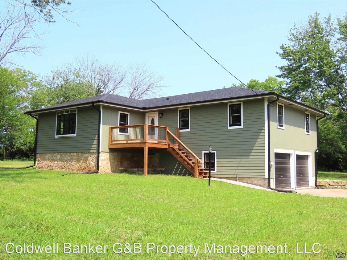 Primary Photo - 5 br, 3 bath House - 1750 NE 54th St