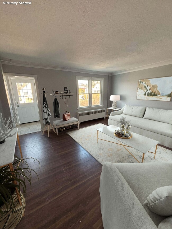 Building Photo - 610 Temple St