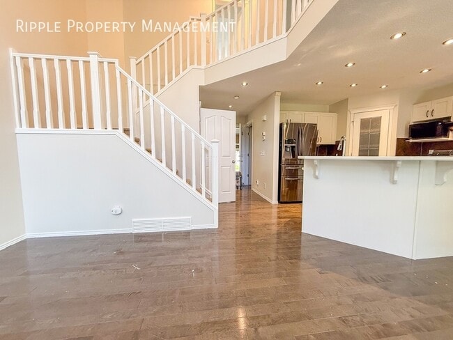 Building Photo - Modern 3 Beds, 3.5 Baths Single- Family | No Pets Allowed